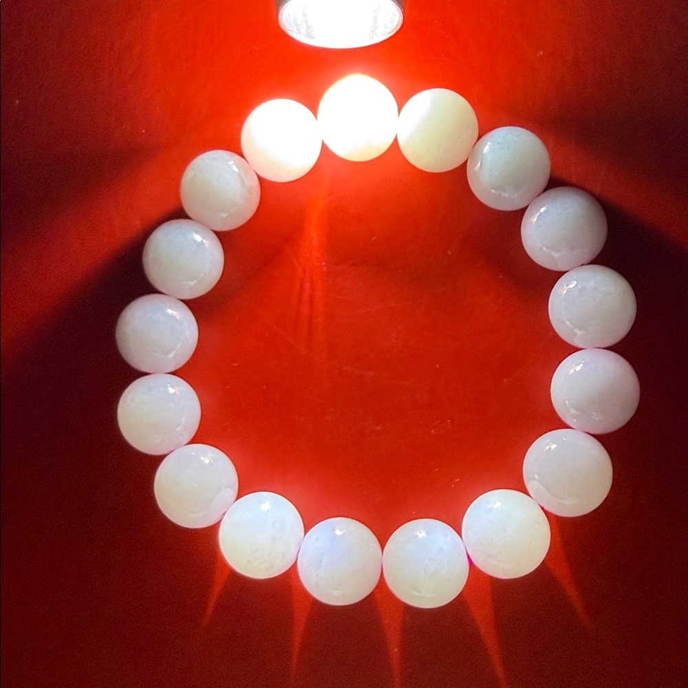 Purple Jade Bracelet - Picture 4 of 5